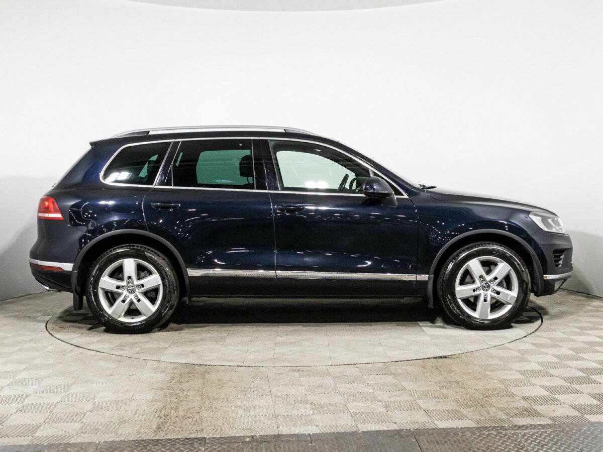 Volkswagen Touareg с пробегом — 2016 год. Фото: #3