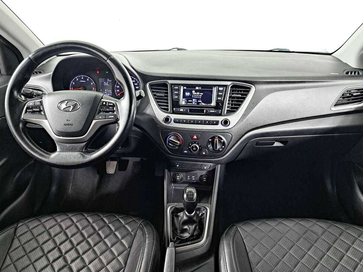Hyundai Solaris с пробегом — 2017 год. Фото: #13