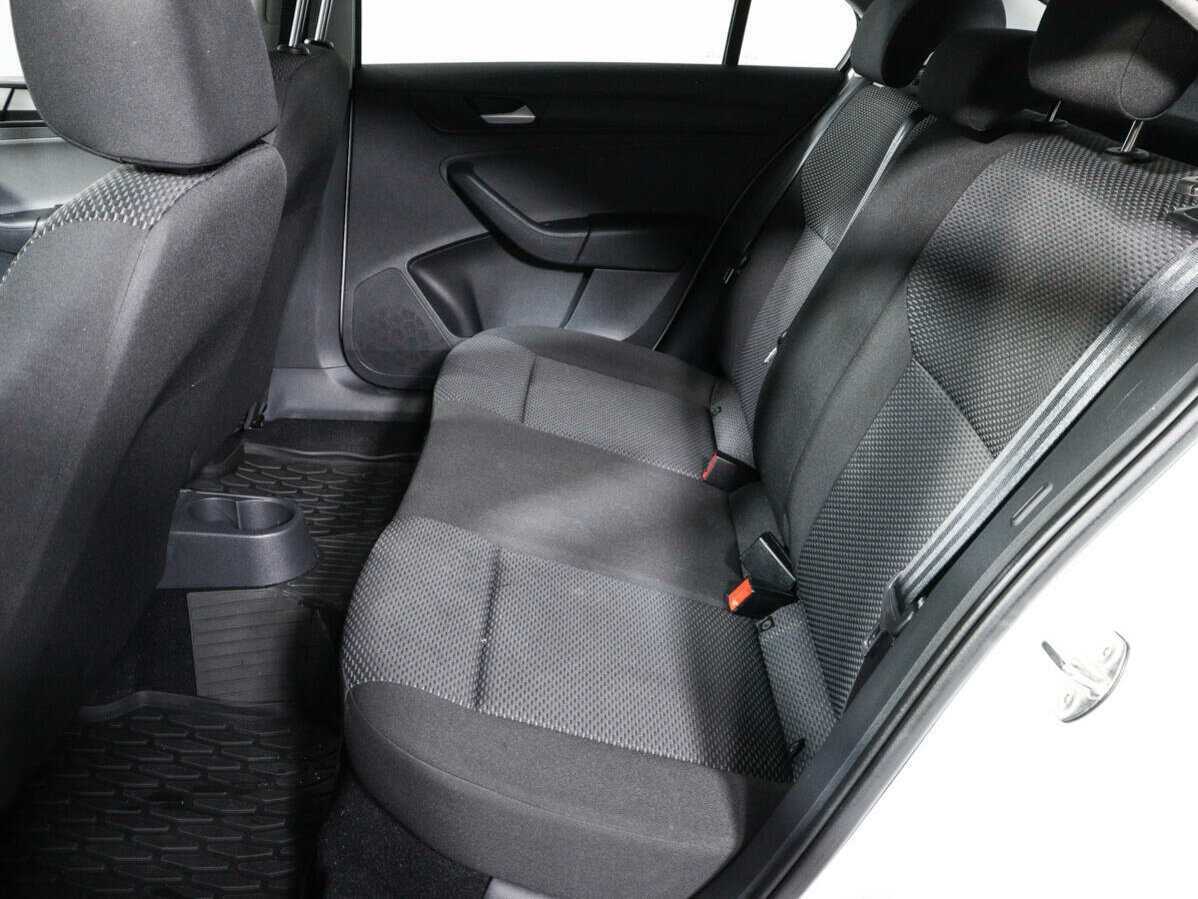 Volkswagen Polo с пробегом — 2020 год. Фото: #9