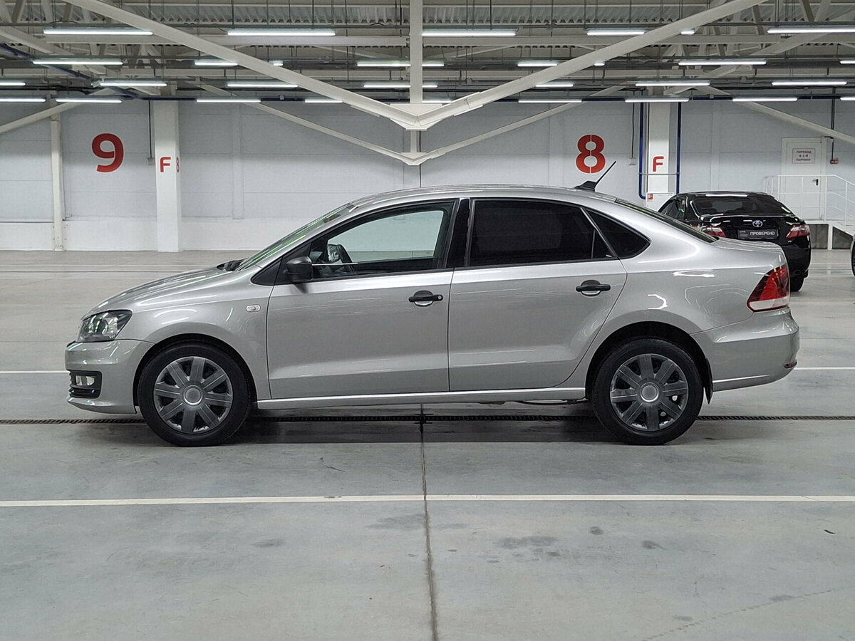 Volkswagen Polo с пробегом — 2018 год. Фото: #7