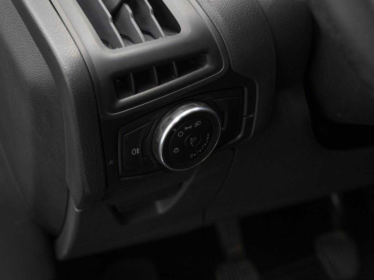 Ford Focus с пробегом — 2012 год. Фото: #15