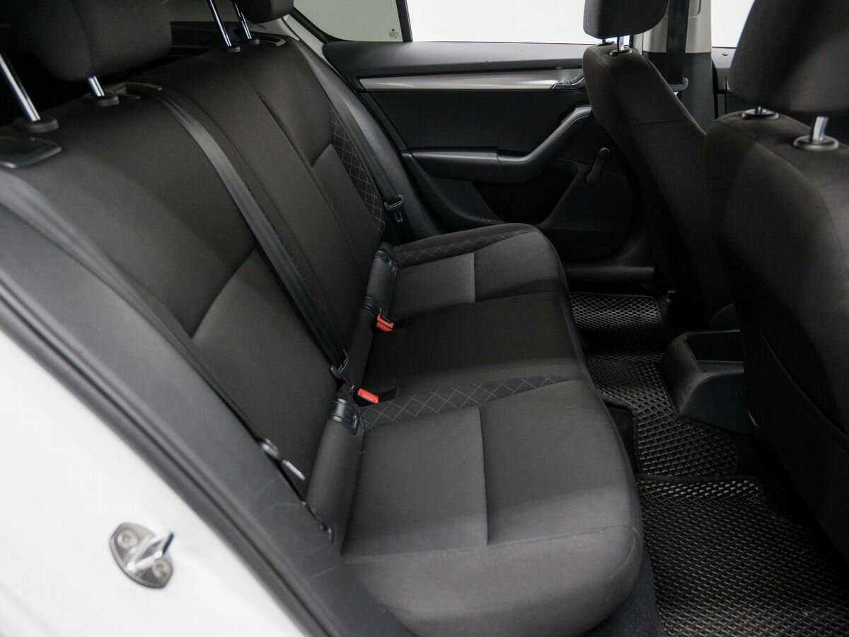Skoda Octavia с пробегом — 2017 год. Фото: #8