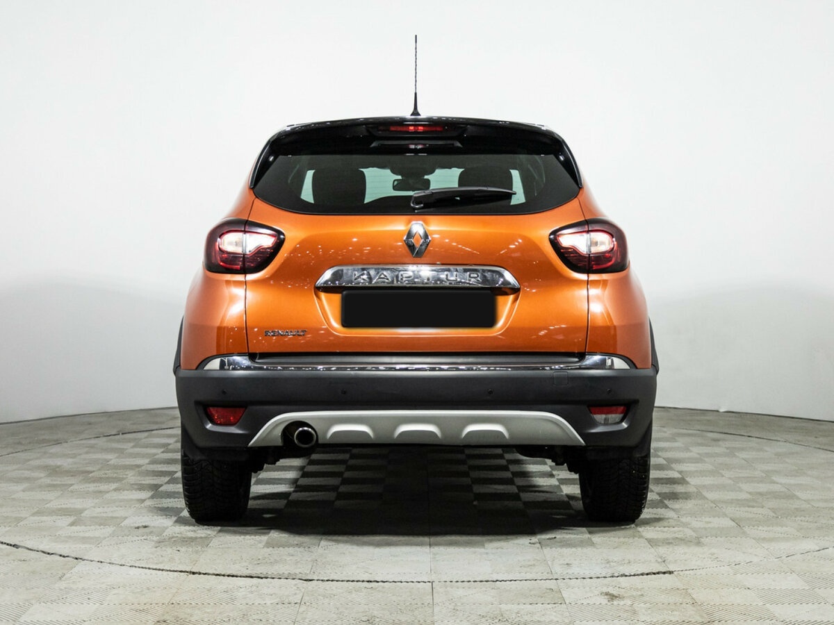 Renault Kaptur с пробегом — 2016 год. Фото: #4