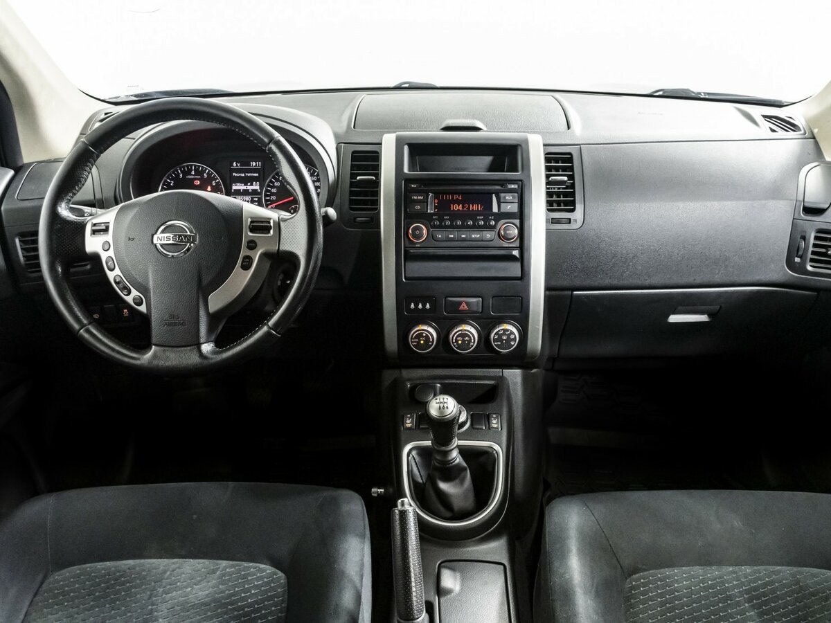 Nissan X-Trail с пробегом — 2014 год. Фото: #10