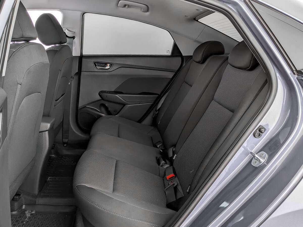 Hyundai Solaris с пробегом — 2018 год. Фото: #9