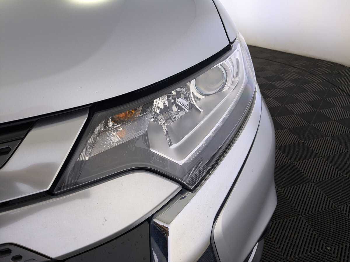 Mitsubishi Outlander с пробегом — 2019 год. Фото: #10