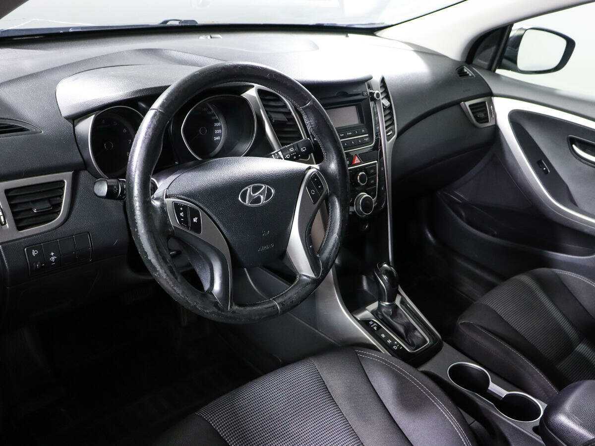 Hyundai i30 с пробегом — 2012 год. Фото: #11