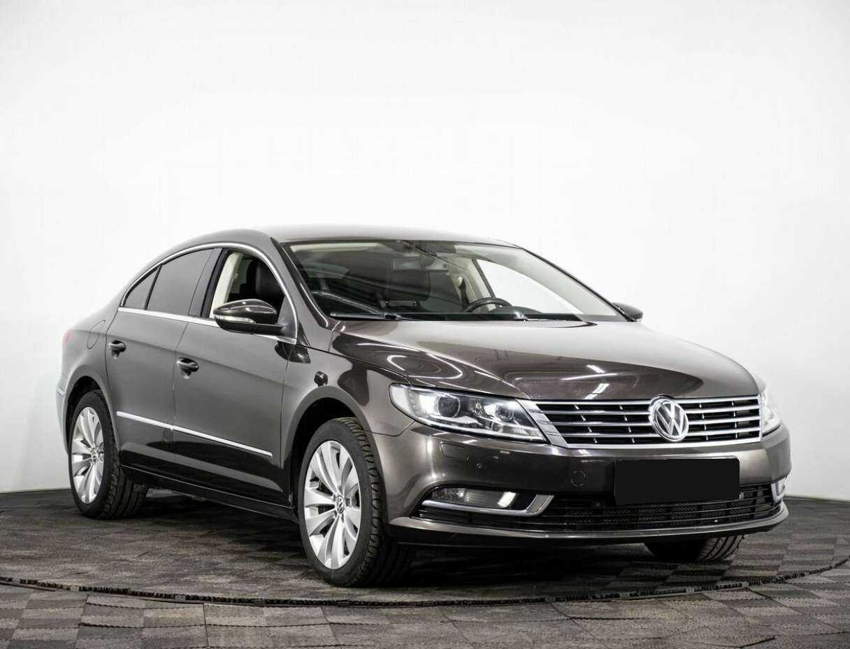Volkswagen Passat CC с пробегом — 2012 год. Фото: #2