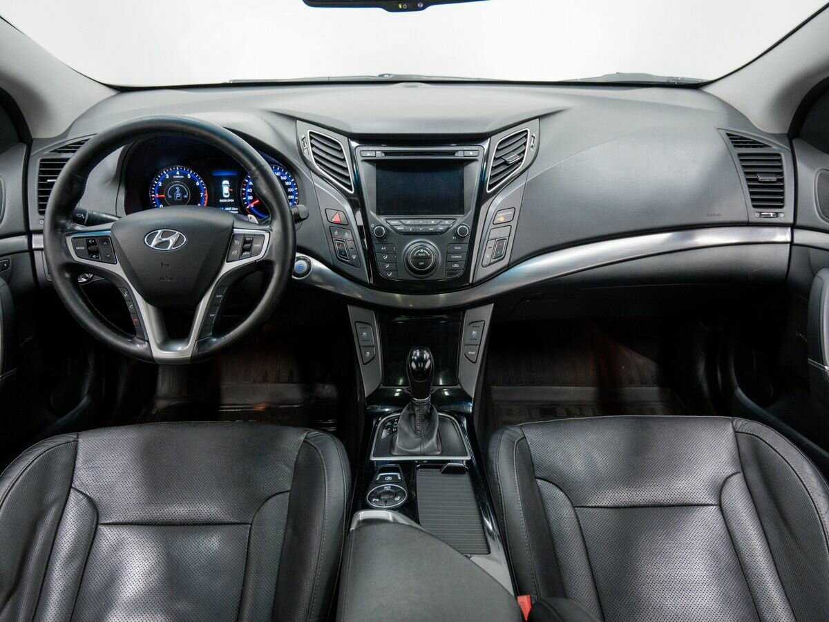 Hyundai i40 с пробегом — 2012 год. Фото: #9