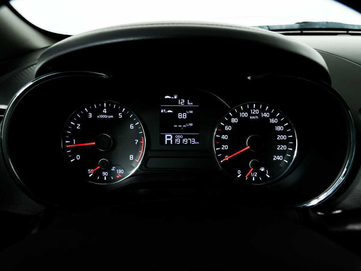 Kia Cerato с пробегом — 2016 год. Фото: #9