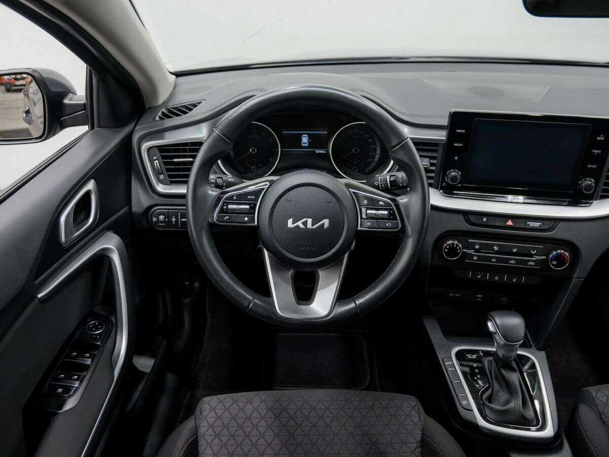 Kia Ceed с пробегом — 2022 год. Фото: #11