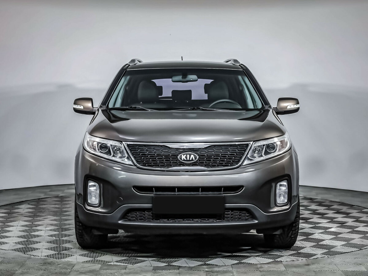 Kia Sorento с пробегом — 2013 год. Фото: #1