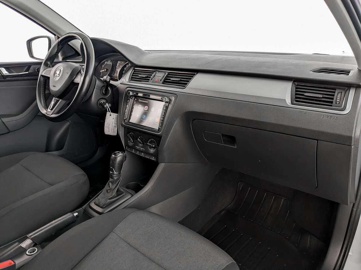 Skoda Rapid с пробегом — 2018 год. Фото: #10