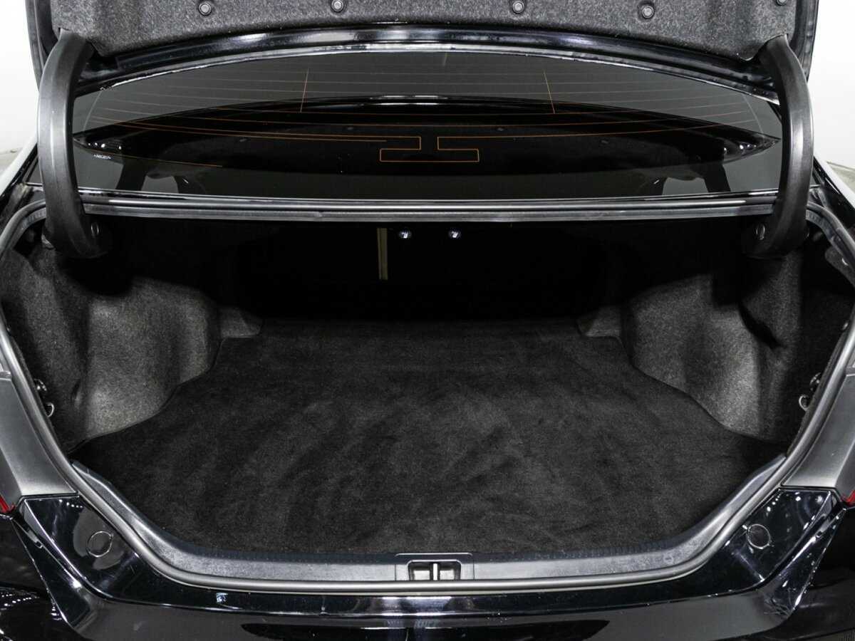 Toyota Camry с пробегом — 2016 год. Фото: #14