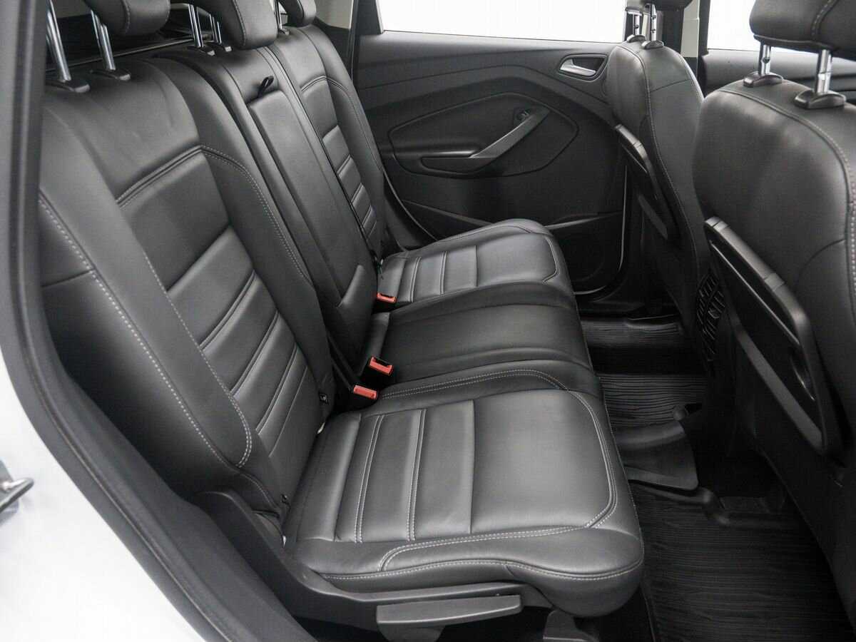 Ford Kuga с пробегом — 2017 год. Фото: #9