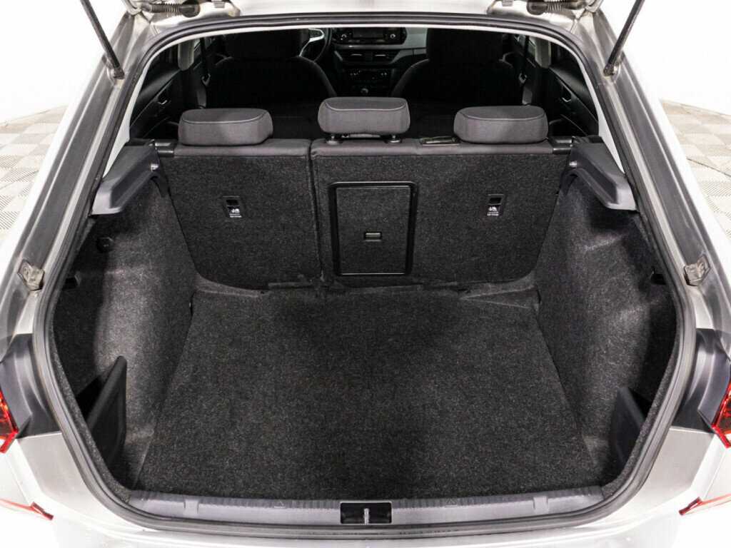 Volkswagen Polo с пробегом — 2020 год. Фото: #13