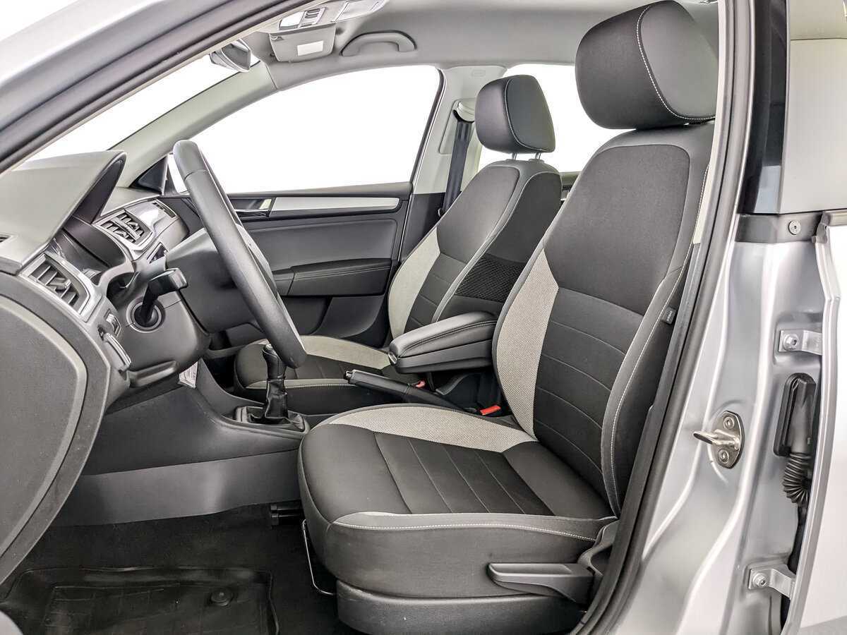 Skoda Rapid с пробегом — 2018 год. Фото: #15