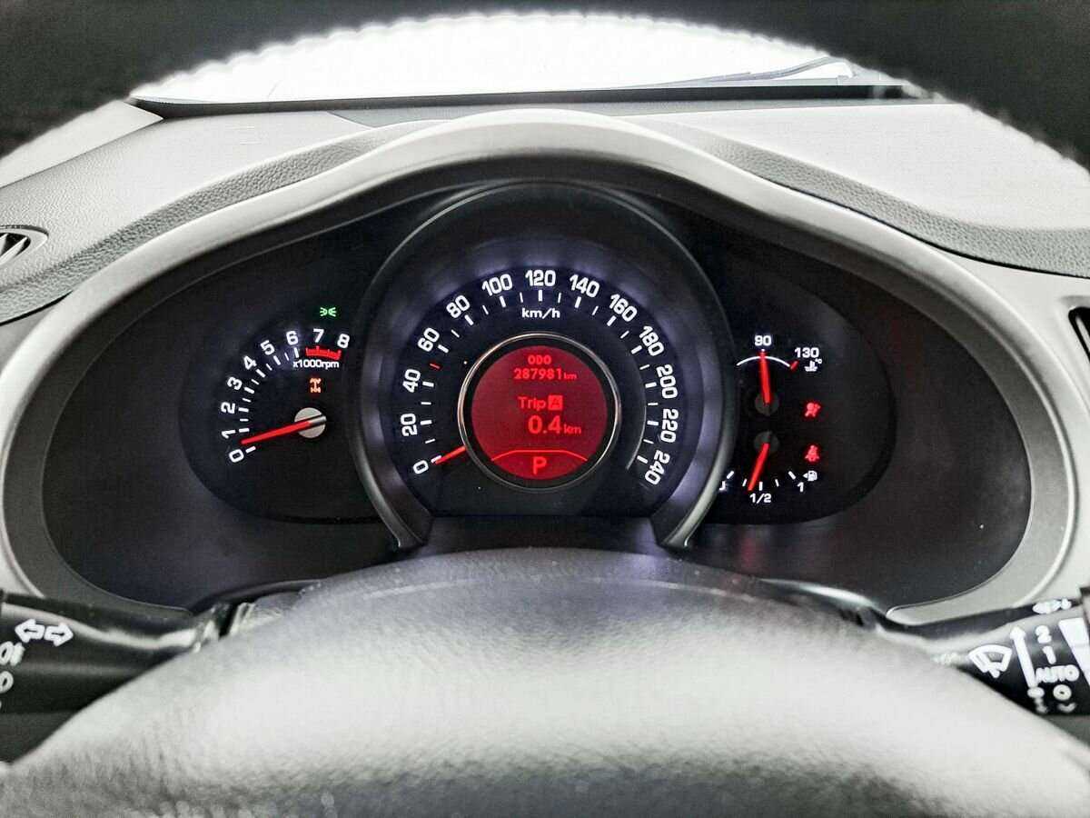 Kia Sportage с пробегом — 2012 год. Фото: #12