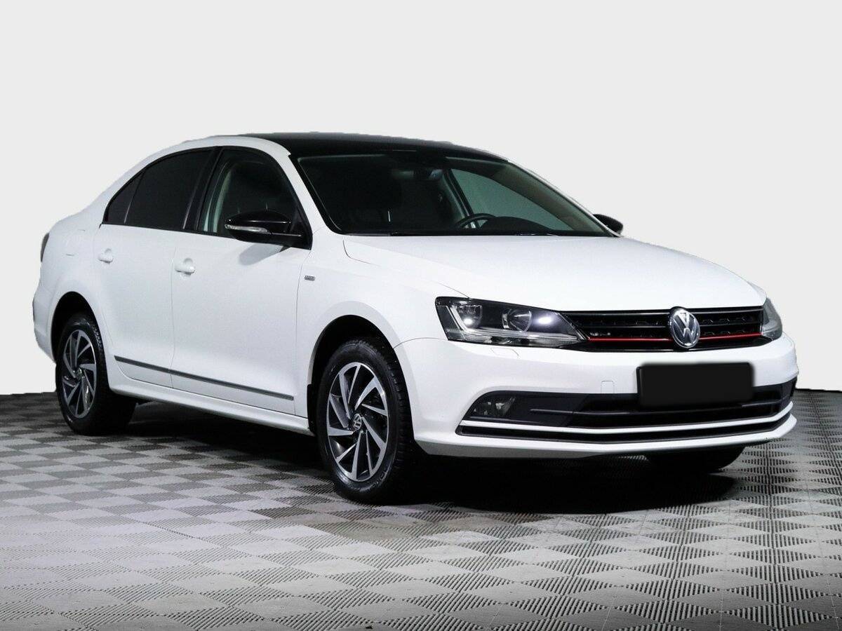 Volkswagen Jetta с пробегом — 2018 год. Фото: #2