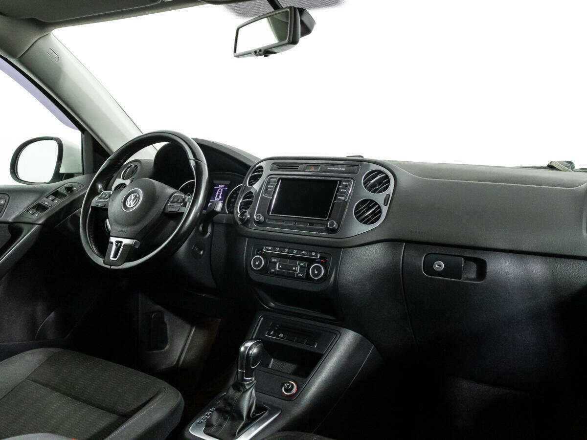 Volkswagen Tiguan с пробегом — 2013 год. Фото: #8
