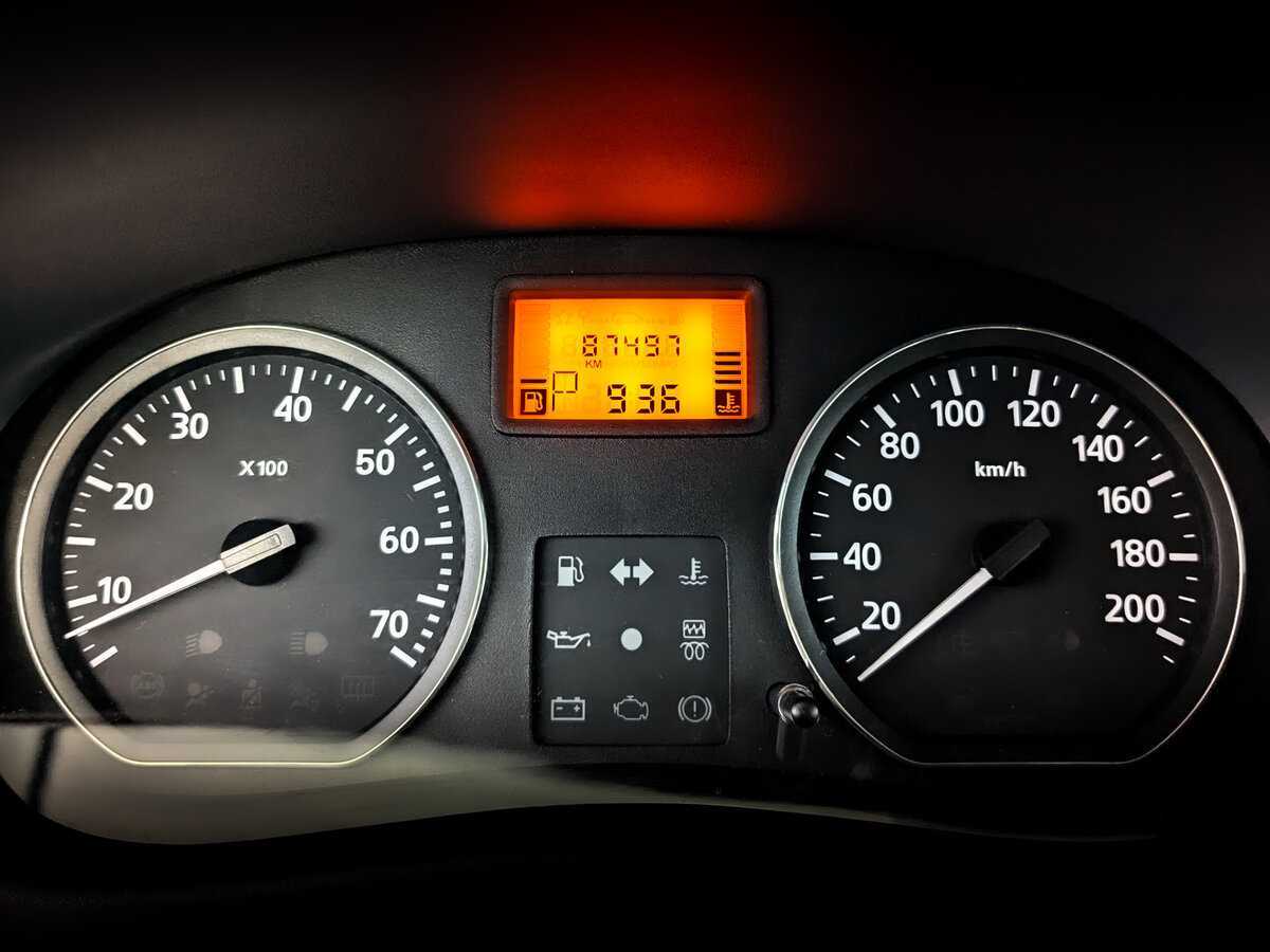 Nissan Almera с пробегом — 2015 год. Фото: #10