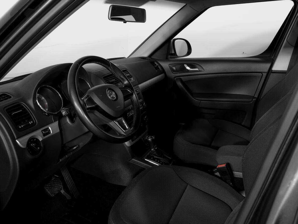 Skoda Yeti с пробегом — 2015 год. Фото: #14