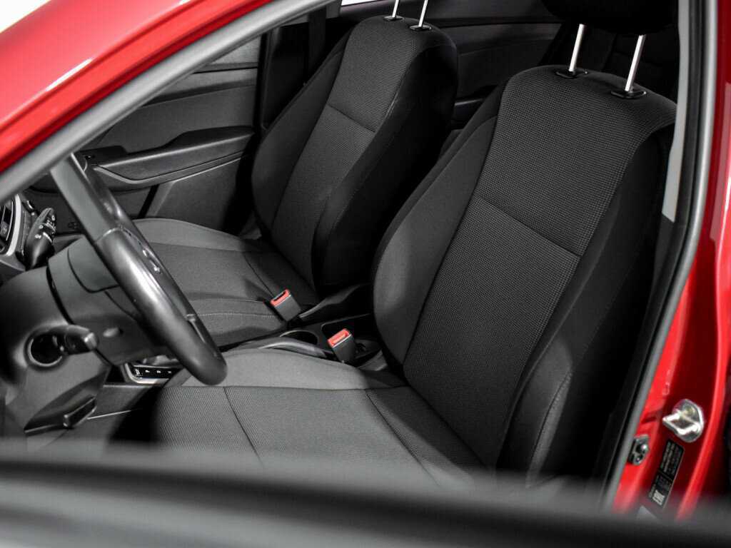 Hyundai Solaris с пробегом — 2017 год. Фото: #11