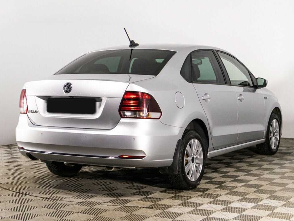 Volkswagen Polo с пробегом — 2018 год. Фото: #4