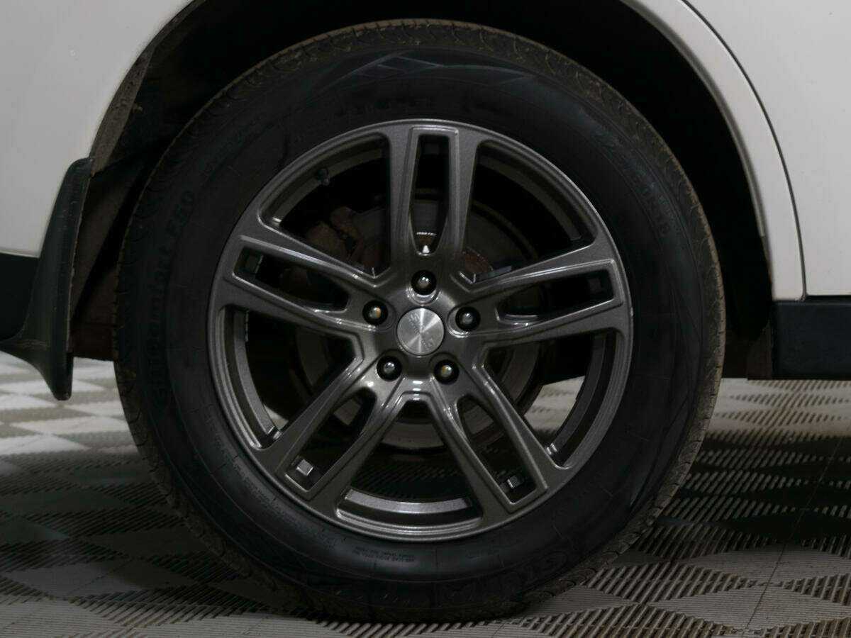 Mitsubishi Outlander с пробегом — 2012 год. Фото: #17