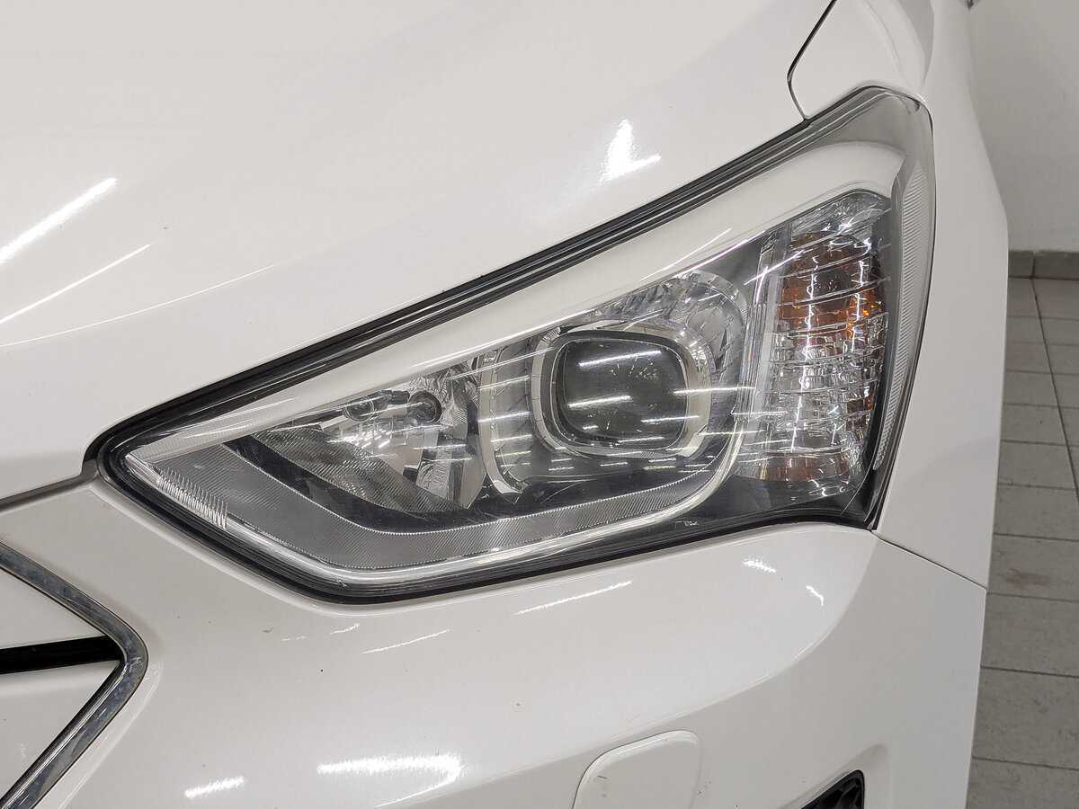 Hyundai Santa Fe с пробегом — 2014 год. Фото: #10