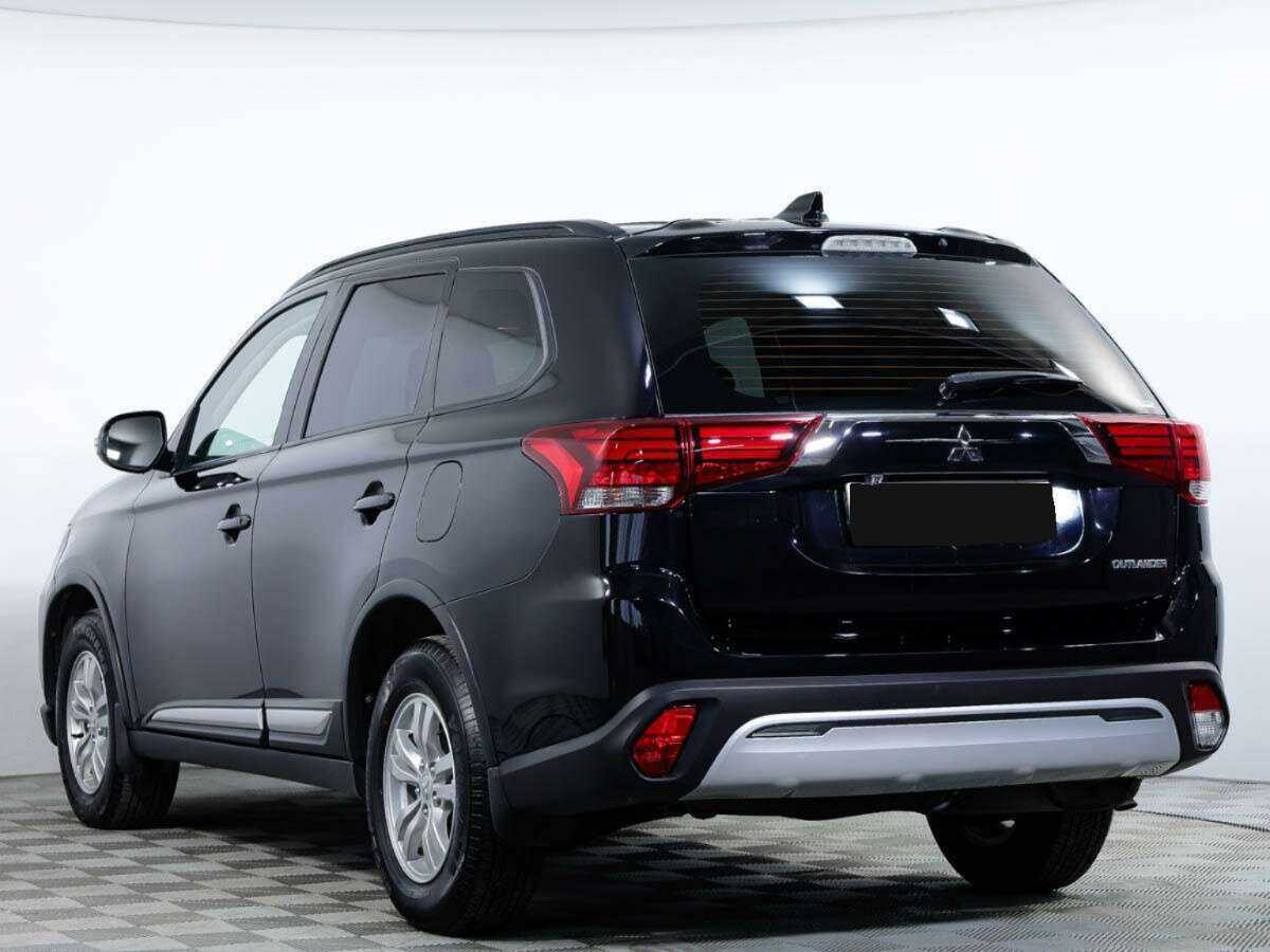 Mitsubishi Outlander с пробегом — 2021 год. Фото: #6