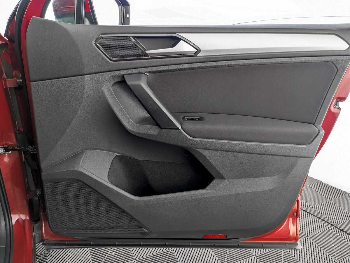 Volkswagen Tiguan с пробегом — 2017 год. Фото: #18