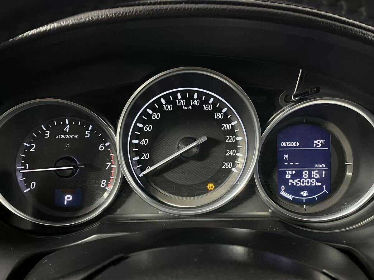 Mazda 6 с пробегом — 2015 год. Фото: #16