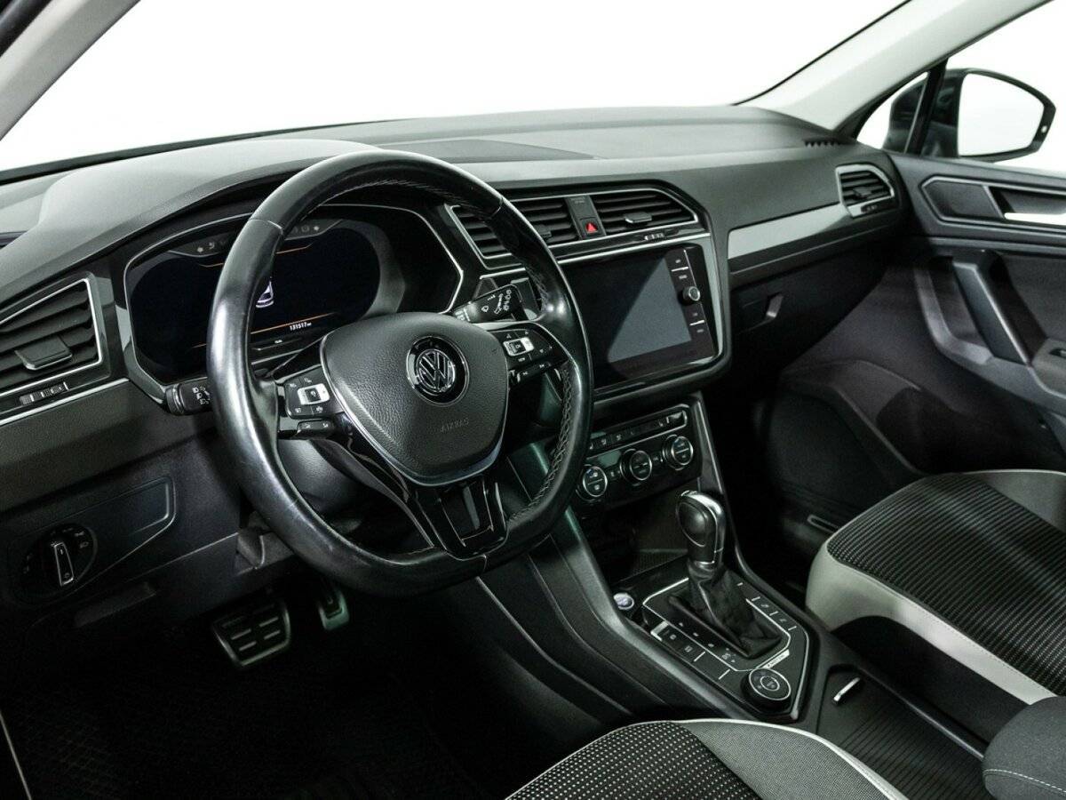 Volkswagen Tiguan с пробегом — 2018 год. Фото: #10
