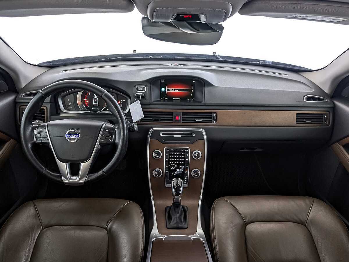 Volvo XC70 с пробегом — 2015 год. Фото: #13