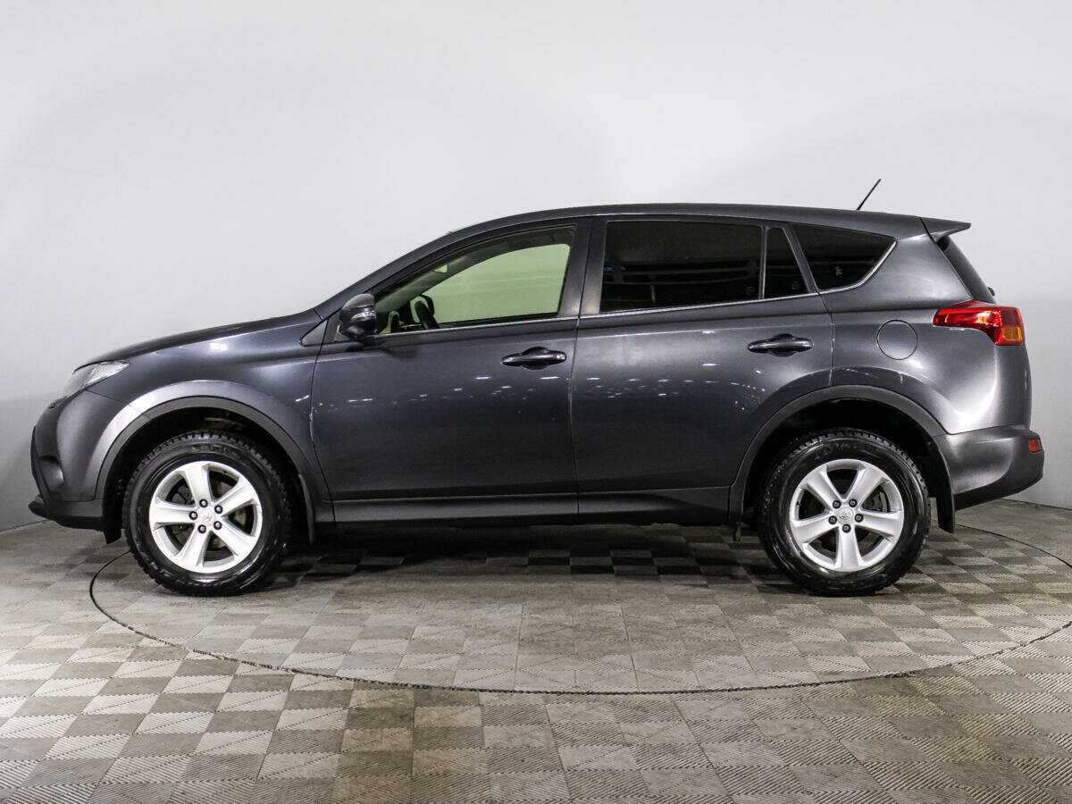 Toyota RAV4 с пробегом — 2013 год. Фото: #7