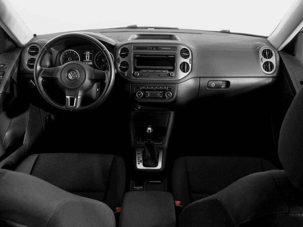 Volkswagen Tiguan с пробегом — 2012 год. Фото: #11