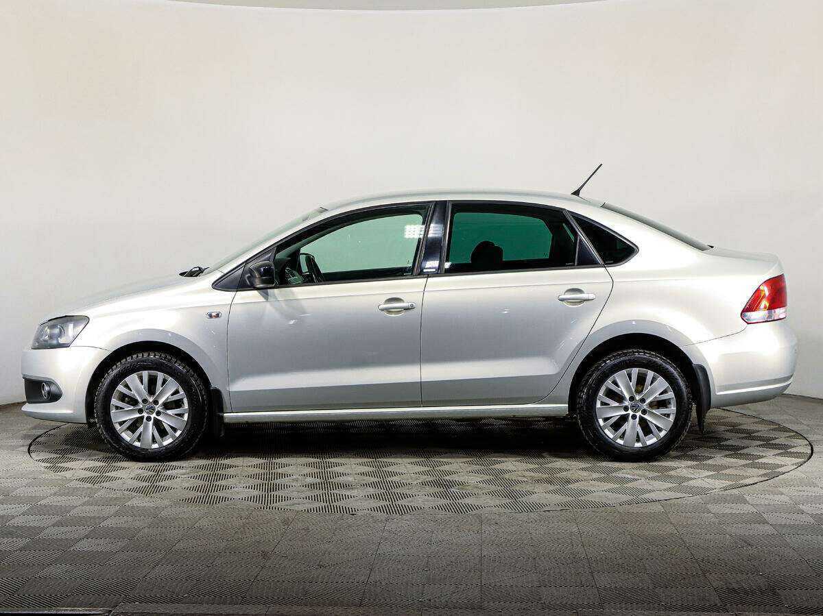 Volkswagen Polo с пробегом — 2014 год. Фото: #7