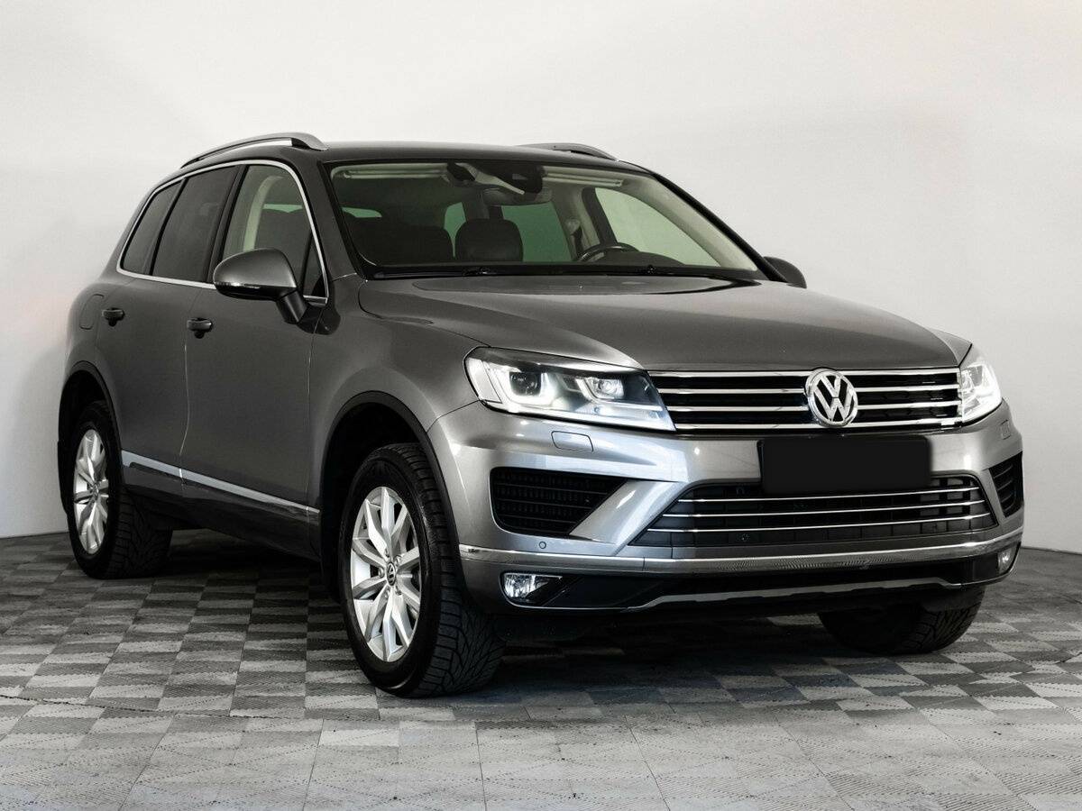 Volkswagen Touareg с пробегом — 2016 год. Фото: #2