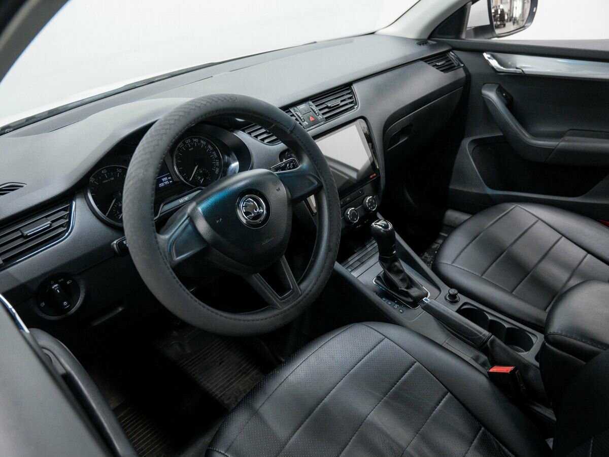 Skoda Octavia с пробегом — 2017 год. Фото: #12