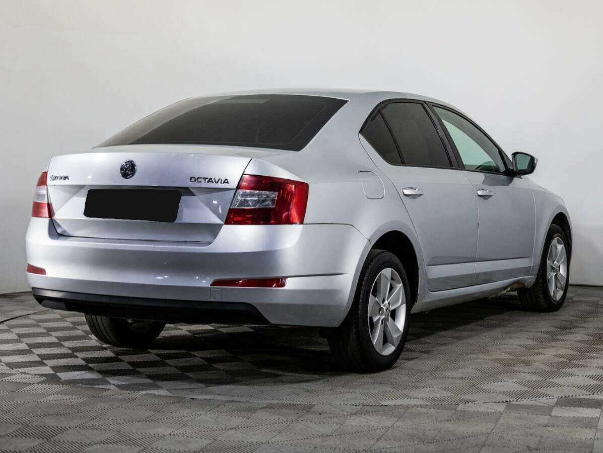 Skoda Octavia с пробегом — 2015 год. Фото: #4