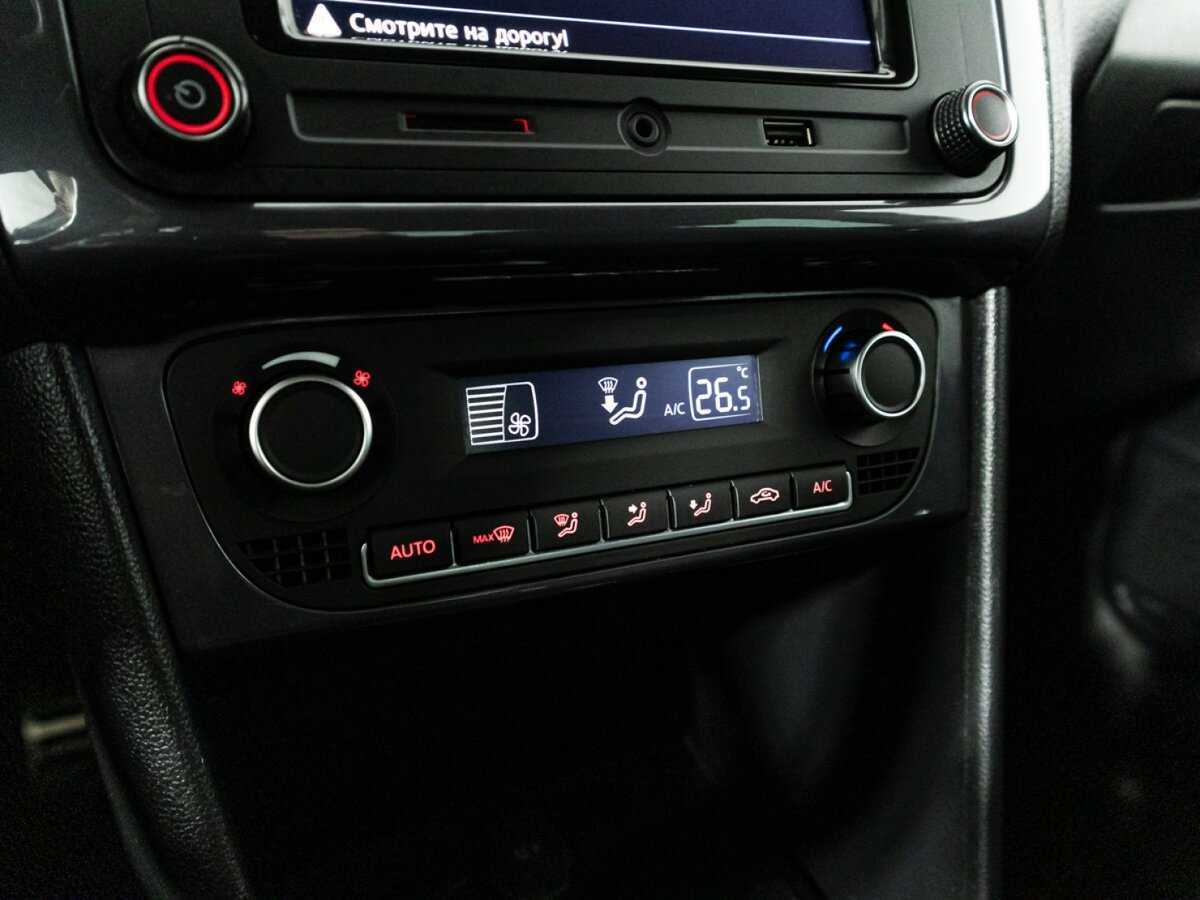 Volkswagen Polo с пробегом — 2018 год. Фото: #15