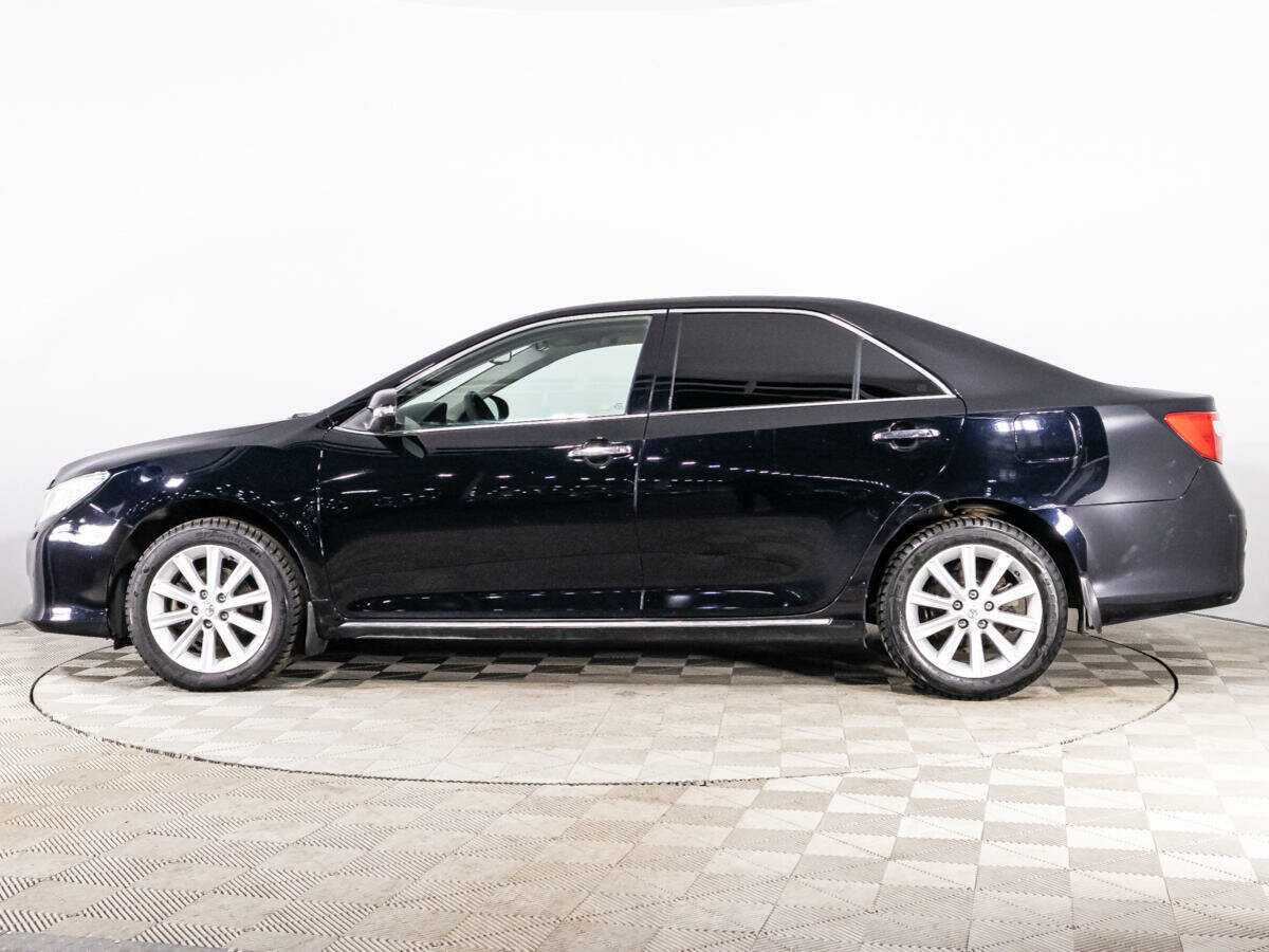 Toyota Camry с пробегом — 2013 год. Фото: #7