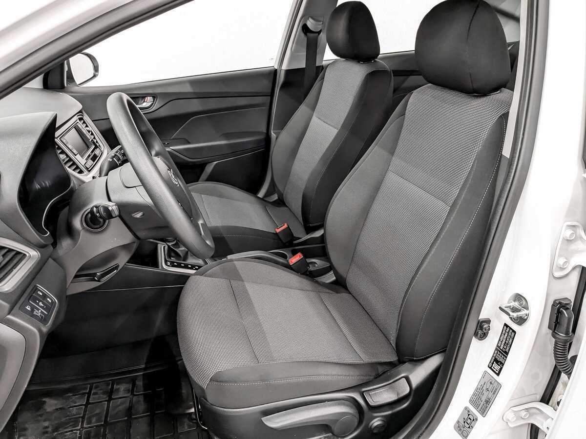 Hyundai Solaris с пробегом — 2021 год. Фото: #17