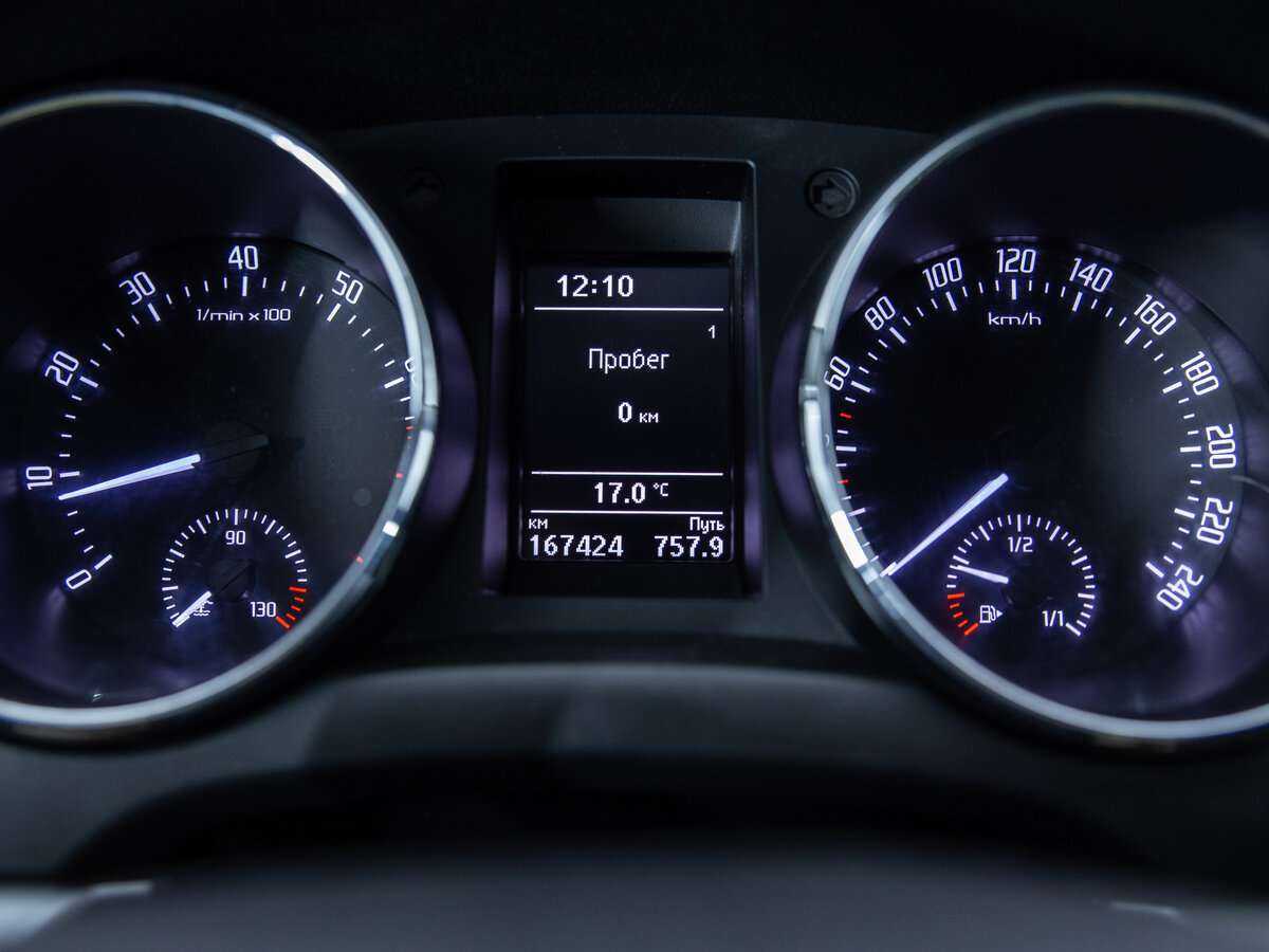 Skoda Yeti с пробегом — 2013 год. Фото: #10