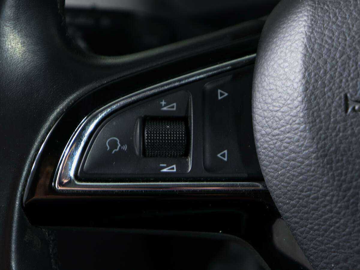 Skoda Rapid с пробегом — 2017 год. Фото: #15