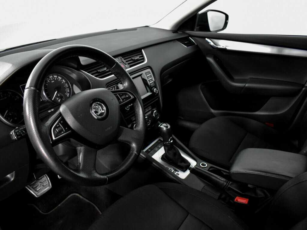 Skoda Octavia с пробегом — 2014 год. Фото: #6