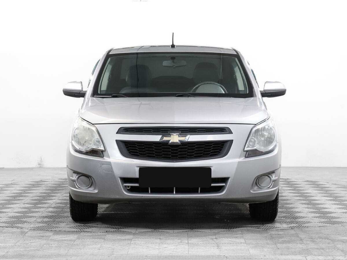 Chevrolet Cobalt с пробегом — 2013 год. Фото: #0