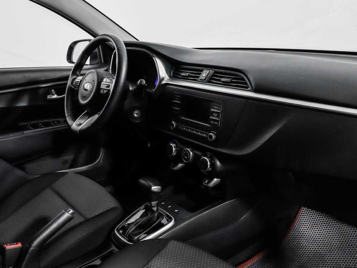 Kia Rio с пробегом — 2020 год. Фото: #10