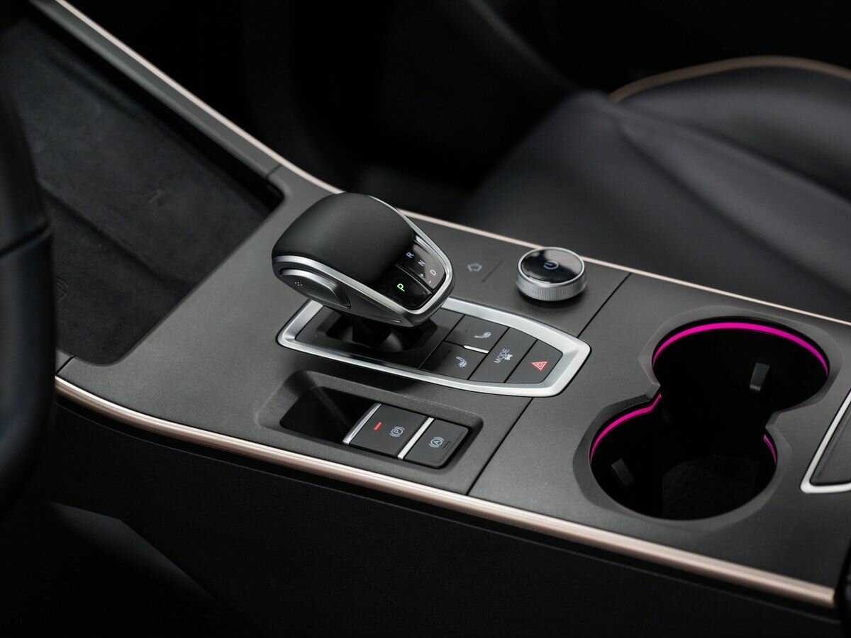 OMODA C5 с пробегом — 2023 год. Фото: #16